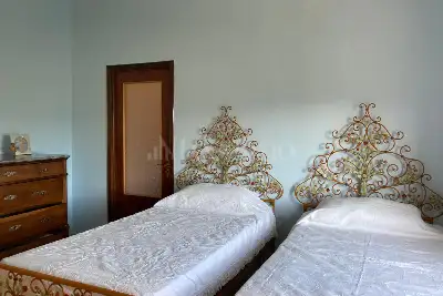 Casa Indipendente in vendita, Via Rocco Pellettieri, 21 località San Giovanni, Viggiano (PZ), Viggiano