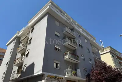 Attico in vendita, Via Edoardo Jenner, Roma