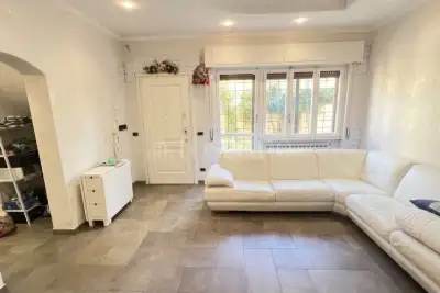 Casa in vendita, Via Leonida Rech, Roma