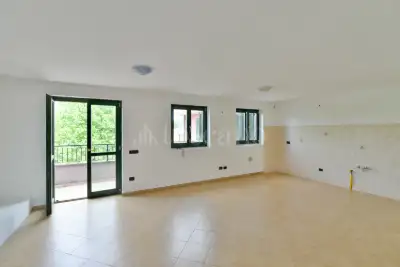 Casa in vendita, Via Gabriele D'Annunzio, Como