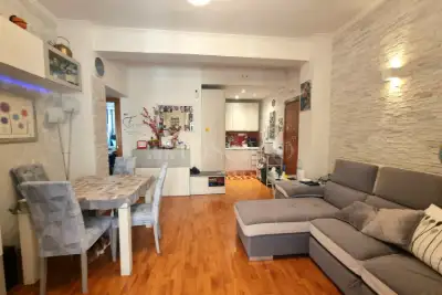 Casa in vendita, Via Calpurnio Fiamma, Roma