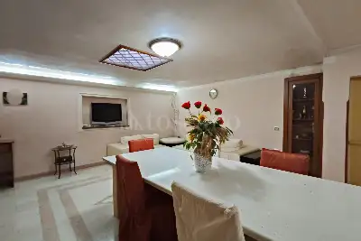 Villa Plurifamiliare in vendita, Via delle Vigne di Morena, Roma