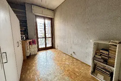 Casa in vendita, Via Malakoff, Corsico