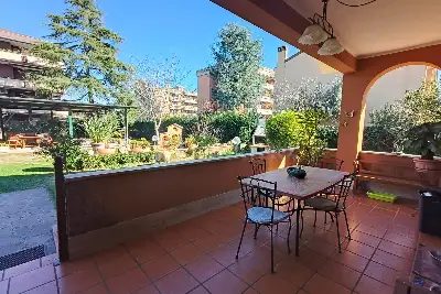 Villa Bifamiliare in vendita, Via delle Vigne di Morena, Roma, Roma