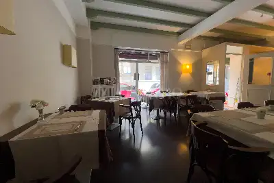 Negozio in vendita, Via San Martino, 8, Milano