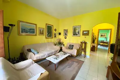 Casa in vendita, Via Mombaruzzo, Roma