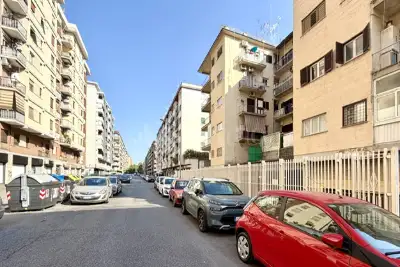 Casa in vendita, Via Tuscolana, Roma