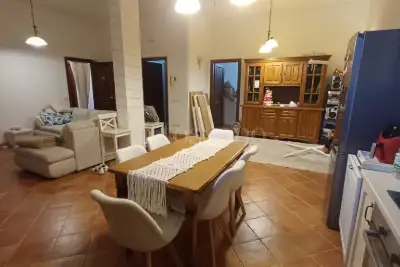 Villa in vendita, Strada del Lucherino, Siena