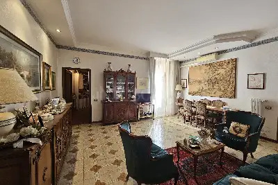 Casa in vendita, Via Magnagrecia, Roma