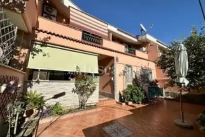Villa Plurifamiliare in affitto, Via dei Lecci, Anzio