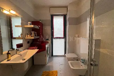 Casa in affitto, Via Carloni, Como