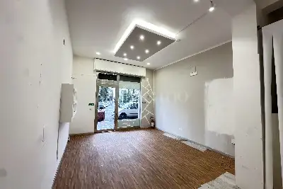 Negozio in affitto, Via Malaspina, Palermo