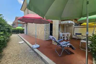 Villa Plurifamiliare in vendita, Lungomare delle Meduse, Pomezia