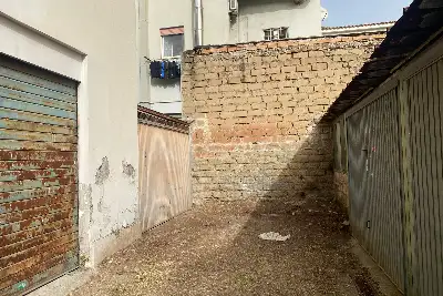 Box in vendita, Via Gabriele Paleotti, Roma