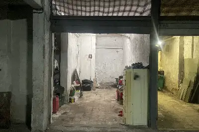 Box in vendita, Via Marsiglia, Pomezia