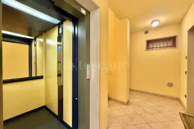 Casa in vendita, Via Barbarani, Peschiera del Garda