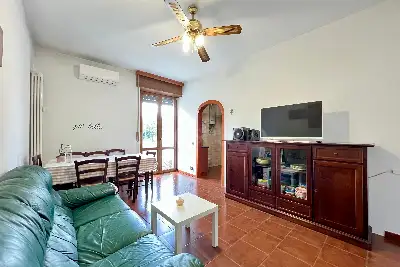 Casa in vendita, Piazza Enrico Chiaradia, Milano