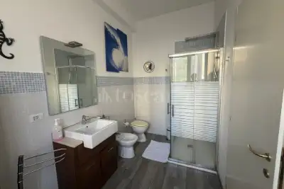 Casa in vendita, Via Pessano, Milano