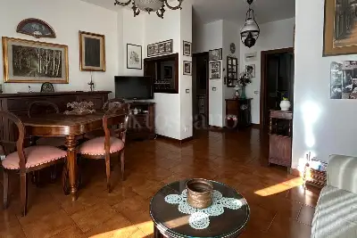 Casa in vendita, Via San Vigilio, Milano