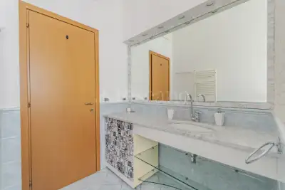 Casa in vendita, Viale Giotto, Roma