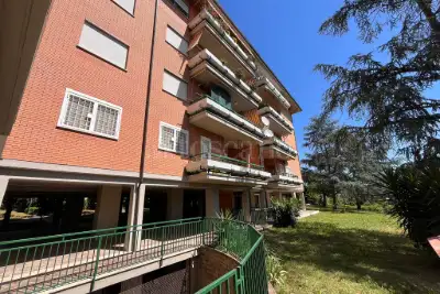 Casa in vendita, Via Al Sesto Miglio, Roma