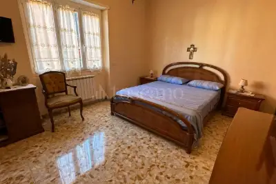 Casa in vendita, Via delle Acacie, Roma