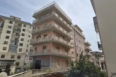 Palazzo in vendita, Via Cortese Vinicio, Catanzaro