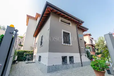 Villa in vendita, Via Privata Bitonto, Milano