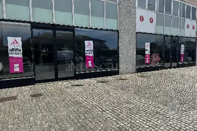 Negozio in affitto, Via Codognino, Cornegliano Laudense