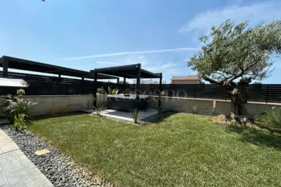Villa in vendita, Via Fossano, Fiumicino