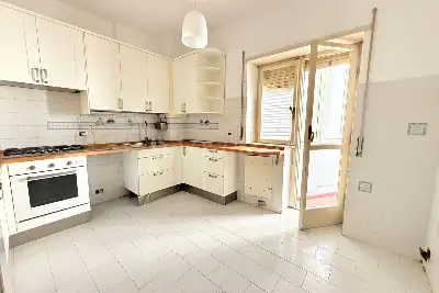 Casa in vendita, Via Paola Falconieri, Roma