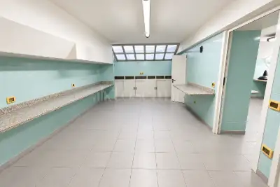 Negozio in vendita, Viale della Regione Siciliana, Palermo