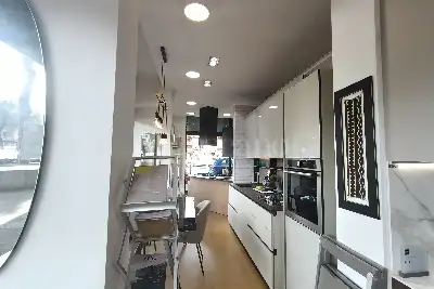 Attività Commerciale in vendita, Largo Gaetano la Loggia, Roma