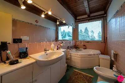 Villino a Schiera in vendita, Via Attimis, Udine