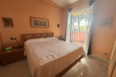 Villino a Schiera in vendita, Viale Enea, Ardea