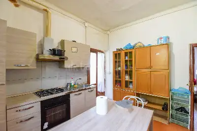 Palazzo in vendita, Via Pvt. Butti, Maslianico, Maslianico