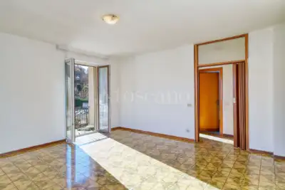 Casa in vendita, Via Statale, Marchirolo