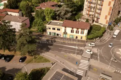Palazzo in vendita, Via della Volta, Brescia