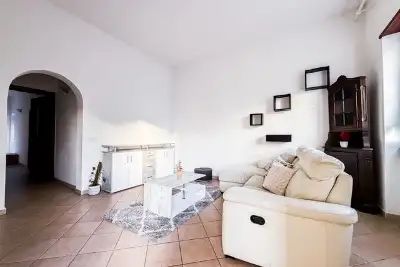 Casa Indipendente in vendita, Via Caravaggio 9, Olbia, Olbia