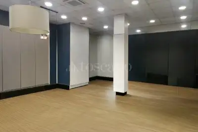 Negozio in vendita, Via Francesco Arese, Roma