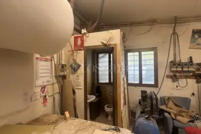 Laboratorio in vendita, Via Bruno Buozzi, Prato
