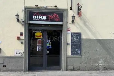 Attività Commerciale in vendita, Via del Ponte alle Mosse, Firenze