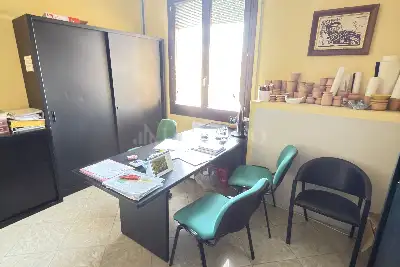 Negozio in vendita, Via Acquedotto, Olbia