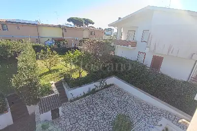 Villa Bifamiliare in vendita, Viale delle Querce, Anzio