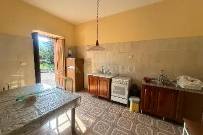 Casa Indipendente in vendita, Via Riggio, Zafferana Etnea
