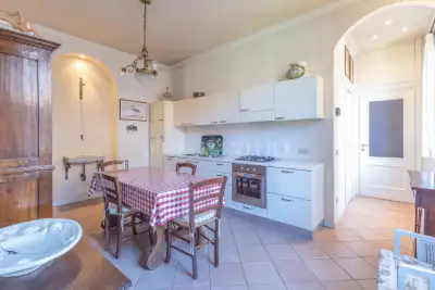 Casa in vendita, Via Correggio, Milano