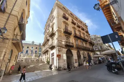 Casa in vendita, Piazza Pretoria, Palermo