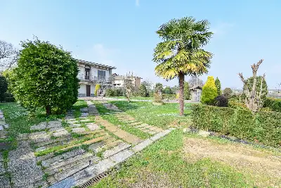 Casa in vendita, Via Benvenuto Cellini, Cantù