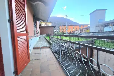 Villa in vendita, Via F. Petrarca, Sarezzo