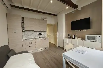 Casa in vendita, Via Stalloreggi, Siena